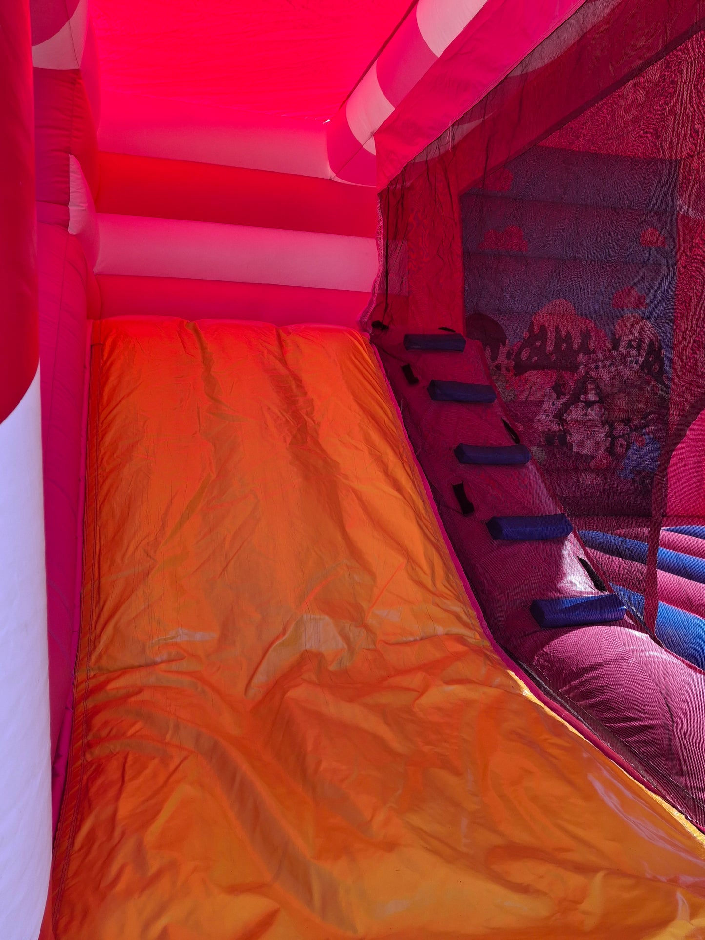 Candy home - hoppeborg med sliktema